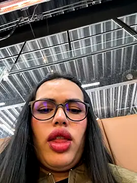 andra rose online show from 11/14/25, 07:39