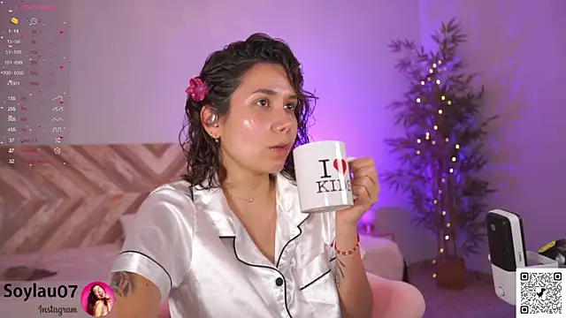 imjess01 online show from 05/11/26, 02:56