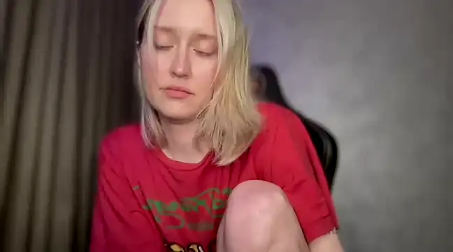 Snapshot of iilovetomatoes chatting on 01/16/25, 08:57 iilovetomatoes online show from 01/16/25, 08:57