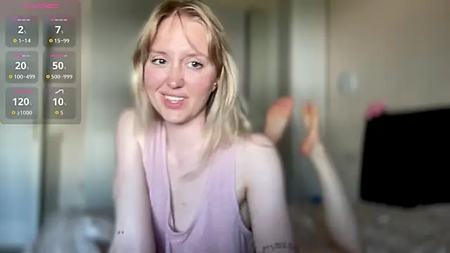 Snapshot of iilovetomatoes chatting on 09/20/25, 01:49 iilovetomatoes online show from 09/20/25, 01:49