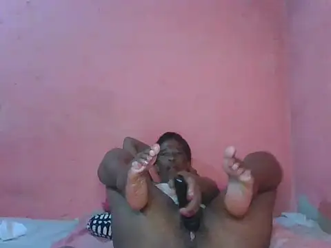 Powerdiva1 online show from 11/15/25, 03:32