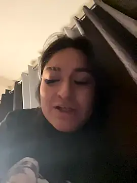 Snapshot of LuceroRm chatting on 09/10/25, 04:22 LuceroRm online show from 09/10/25, 04:22