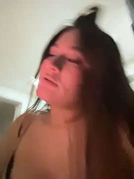 LuceroRm online show from 11/08/25, 04:27