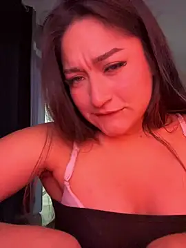 LuceroRm online show from 02/04/26, 04:29