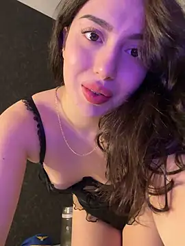 Snapshot of Tasty_Nora chatting on 03/20/25, 01:37 Tasty Nora online show from 03/20/25, 01:37