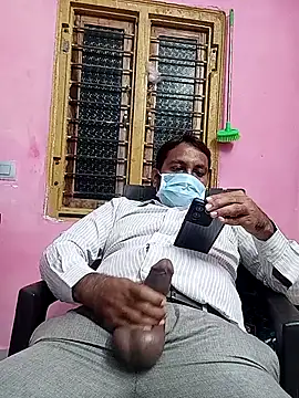 adicma123 online show from 10/30/25, 03:31