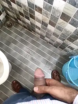 adicma123 online show from 10/06/25, 08:37