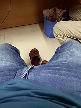 adicma123 online show from 03/28/26, 07:09