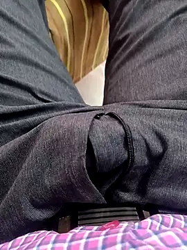 adicma123 online show from 11/18/25, 09:12