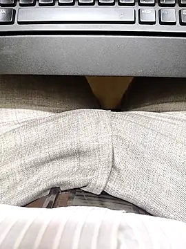 adicma123 online show from 04/15/26, 06:30