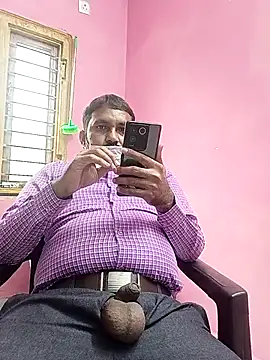 adicma123 online show from 10/27/25, 09:21