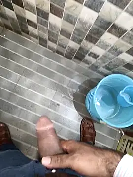 adicma123 online show from 10/08/25, 08:16