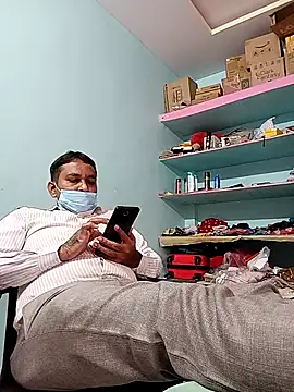 adicma123 online show from 12/01/25, 09:21