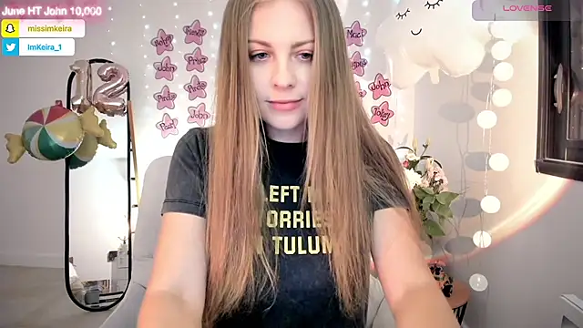 Snapshot of ImKeira chatting on 06/15/26, 07:02 ImKeira online show from 06/15/26, 07:02