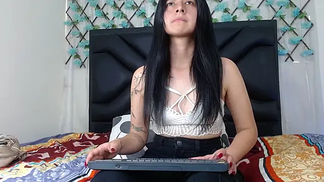 EmmaWilliamss online show from 11/07/25, 08:13