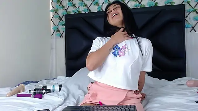 EmmaWilliamss online show from 11/11/25, 04:35