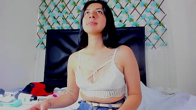 EmmaWilliamss online show from 06/08/26, 05:35