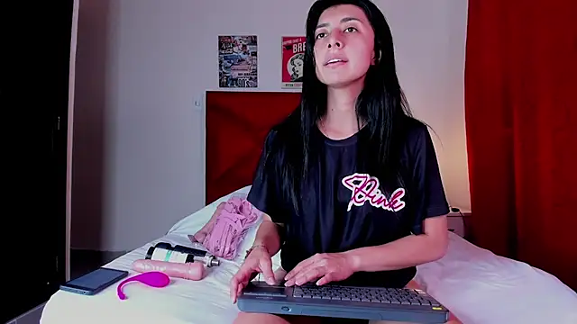 EmmaWilliamss online show from 02/05/25, 05:09