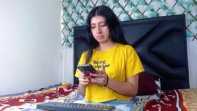 EmmaWilliamss online show from 12/02/25, 03:47