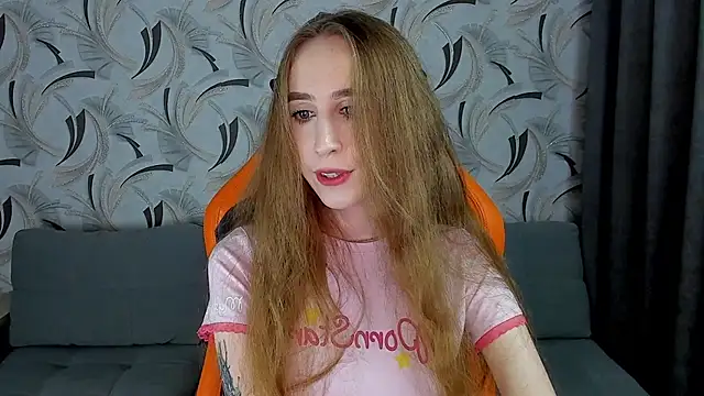 Snapshot of _mira_cle_ chatting on 12/22/24, 02:17 mira cle online show from 12/22/24, 02:17