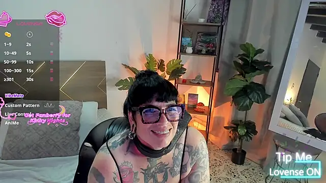 VampGirl1 online show from 04/30/26, 08:49