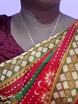 Snapshot of ANGE-MOU chatting on 03/01/25, 08:56 ANGE-MOU online show from 03/01/25, 08:56