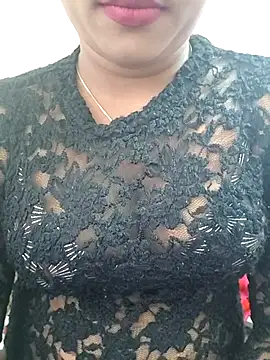 Snapshot of ANGE-MOU chatting on 12/16/25, 02:38 ANGE-MOU online show from 12/16/25, 02:38