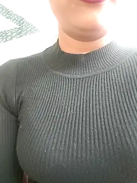 Snapshot of ANGE-MOU chatting on 12/19/25, 02:26 ANGE-MOU online show from 12/19/25, 02:26