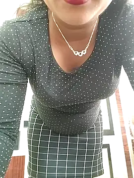 ANGE-MOU online show from 01/12/26, 03:24