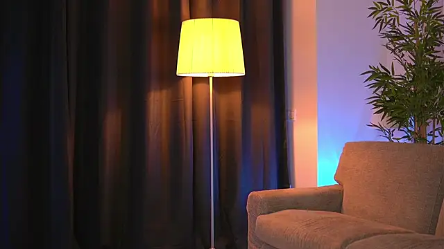 EllenKarter online show from 10/05/25, 07:04