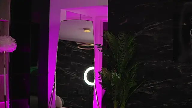 EllenKarter online show from 02/13/25, 09:49