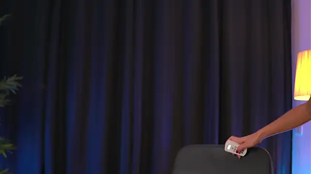 EllenKarter online show from 10/15/25, 07:55