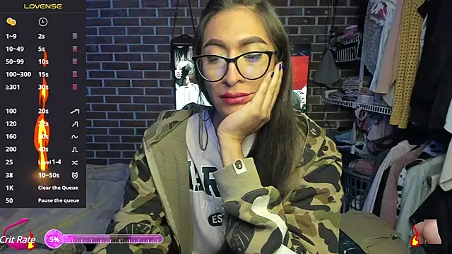 Snapshot of Andrea_Modelsexy chatting on 03/11/25, 12:11 Andrea Modelsexy online show from 03/11/25, 12:11