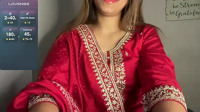 Queen Sakhi online show from 01/12/25, 09:40