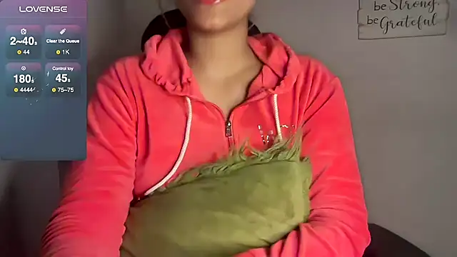 Queen Sakhi online show from 01/18/25, 04:53