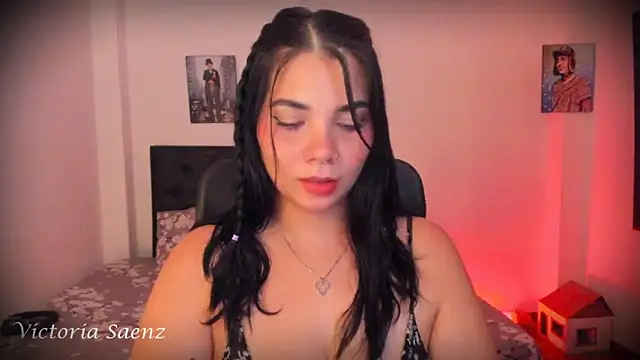 victoriaasaenz  online show from 11/16/25, 01:21