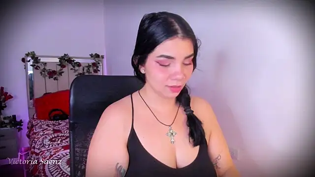 victoriaasaenz  online show from 04/10/26, 12:39