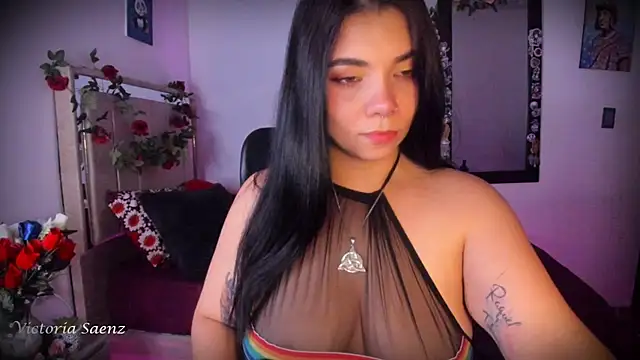 victoriaasaenz  online show from 06/17/26, 01:05