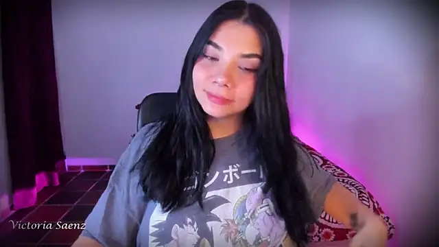 victoriaasaenz  online show from 04/16/26, 12:44