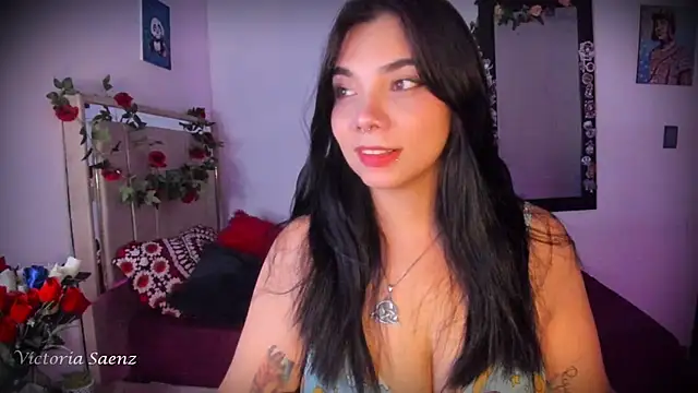 victoriaasaenz  online show from 06/18/26, 12:53