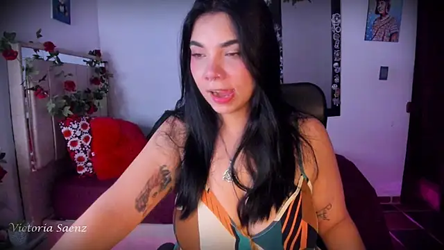 victoriaasaenz  online show from 06/25/26, 12:52