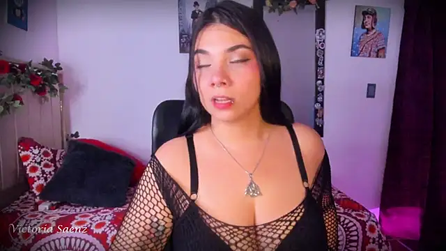 victoriaasaenz  online show from 05/28/26, 12:40