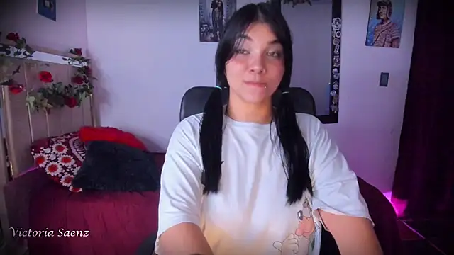 victoriaasaenz  online show from 06/13/26, 01:03