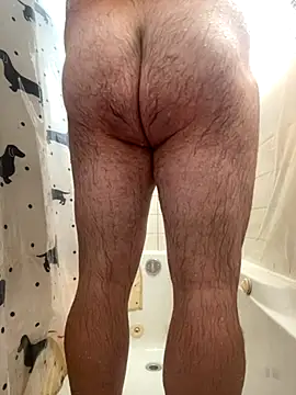Snapshot of fat_cock_4_you chatting on 10/17/25, 01:13 fat cock 4 you online show from 10/17/25, 01:13