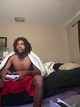 Snapshot of bigdicksih chatting on 04/16/26, 05:03 bigdicksih online show from 04/16/26, 05:03