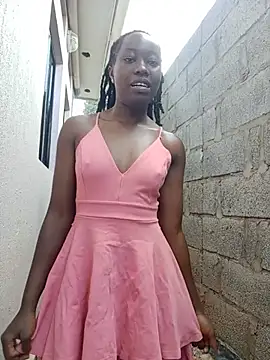 Snapshot of Nelly_jo chatting on 06/19/26, 04:40 Nelly jo online show from 06/19/26, 04:40