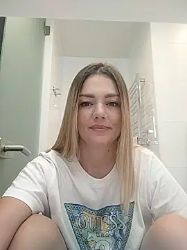 KrissSexi online show from 11/12/25, 08:18