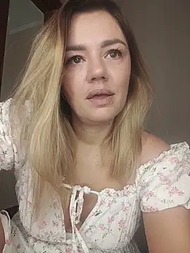 KrissSexi online show from 11/05/25, 06:27