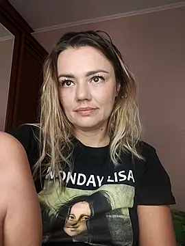 KrissSexi online show from 10/20/25, 05:20