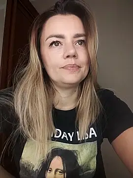 KrissSexi online show from 12/02/25, 06:15